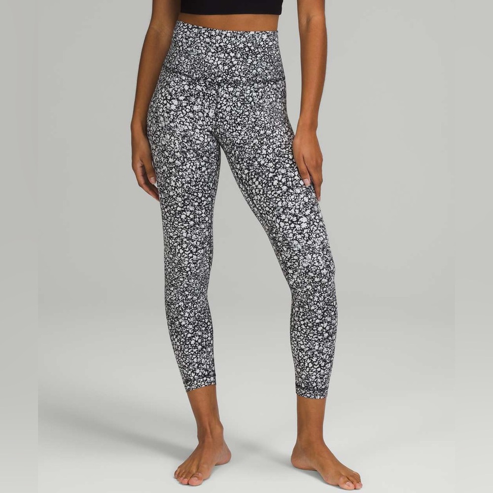 Lululemon Align High-Rise 25” ✧ Venture Floral Alpine White Black ✧ Size 4
